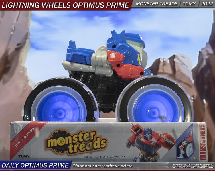 Daily Prime   Monster Treads Lightning Wheels Optimus Prime  (3 of 3)